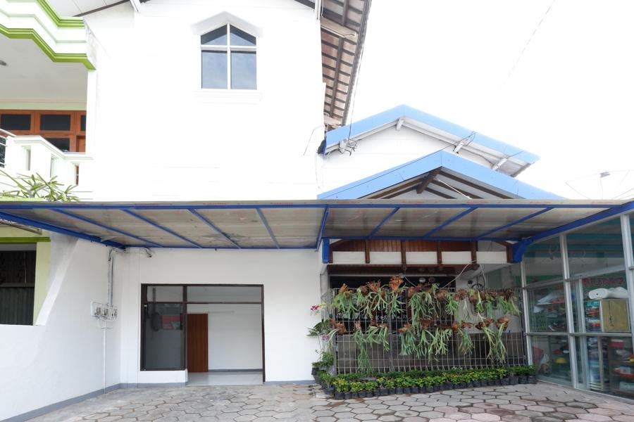 OYO 90426 Near Mall Ciputra 2 Semarang Exteriör bild