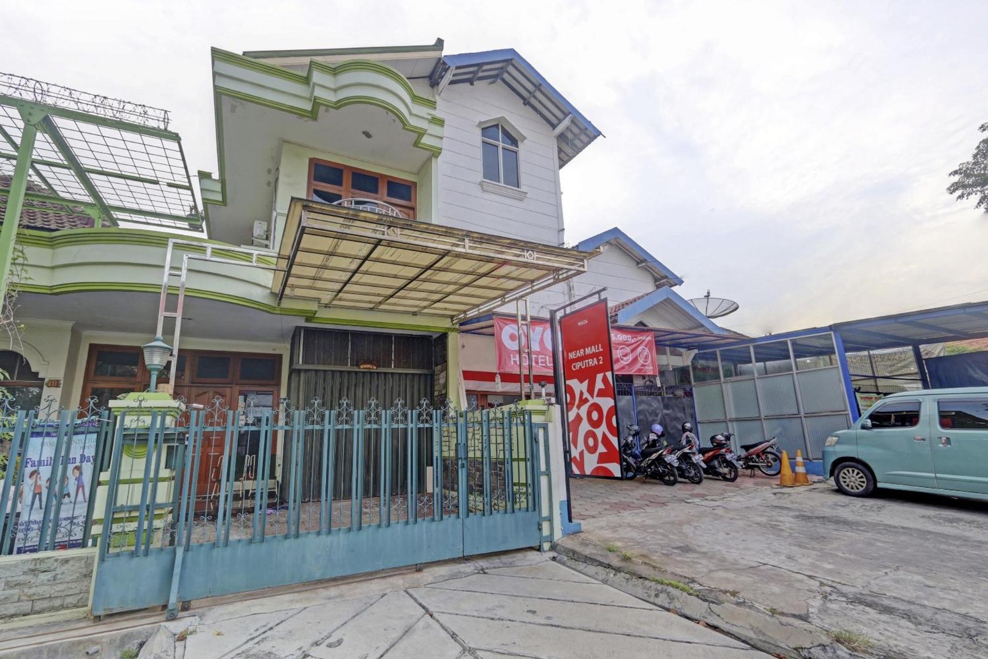 OYO 90426 Near Mall Ciputra 2 Semarang Exteriör bild